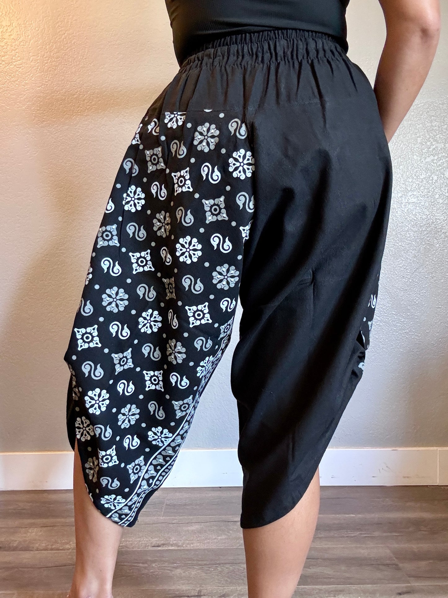 Unisex Cotton Shorts - Black Alpha
