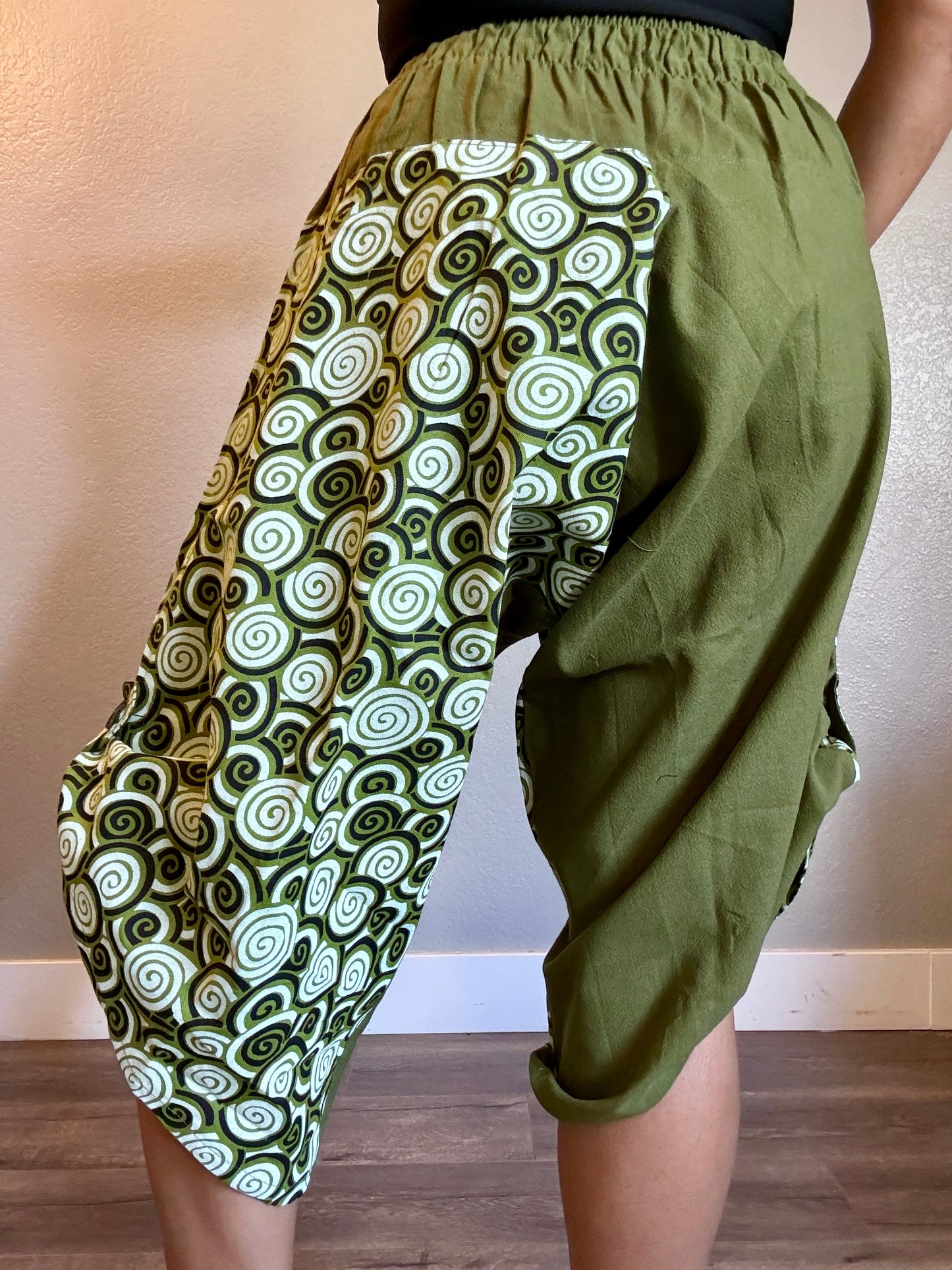 Unisex Cotton Shorts - Green Maze