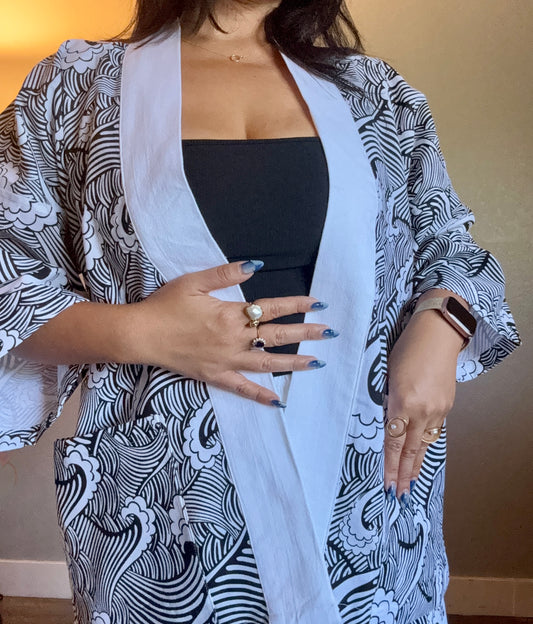 Unisex Cotton Kimono - White and Black Wave