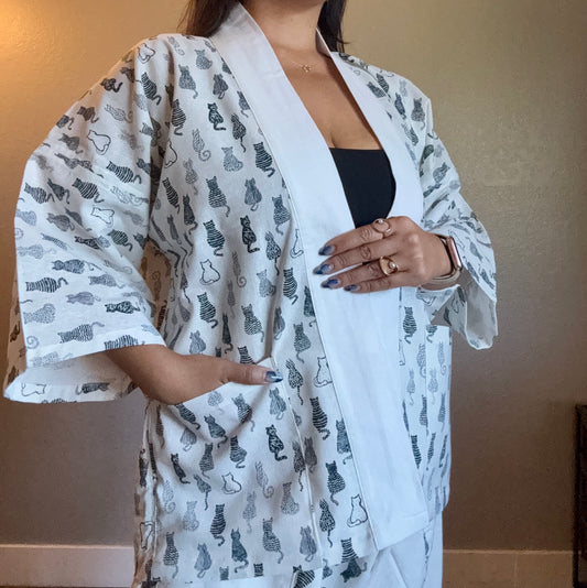 Unisex Cotton Kimono - White and Black Kitty