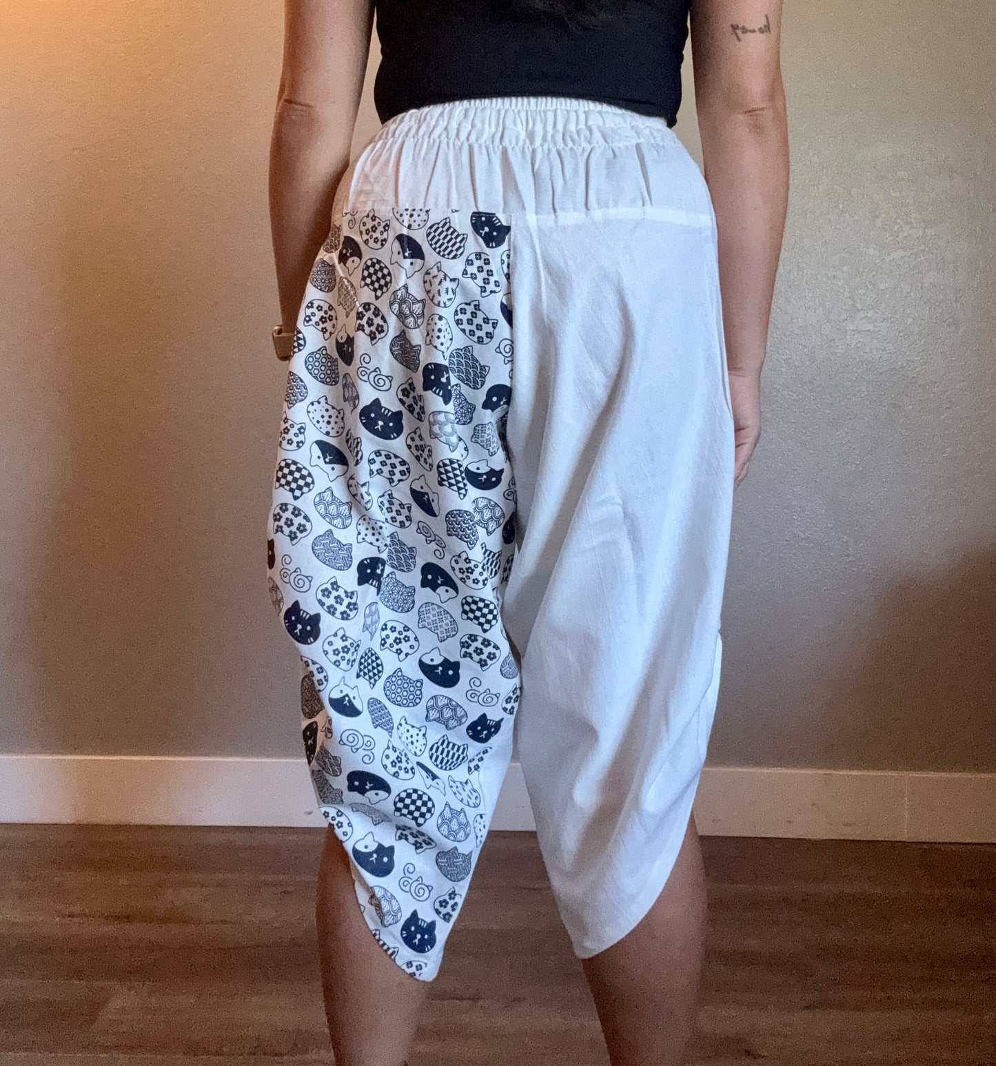 Unisex Cotton Shorts - White and Blue Neko