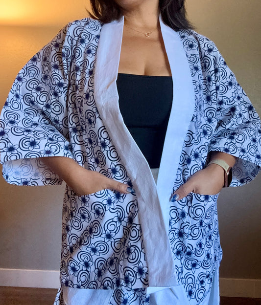 Unisex Cotton Kimono - White and Blue Flowers