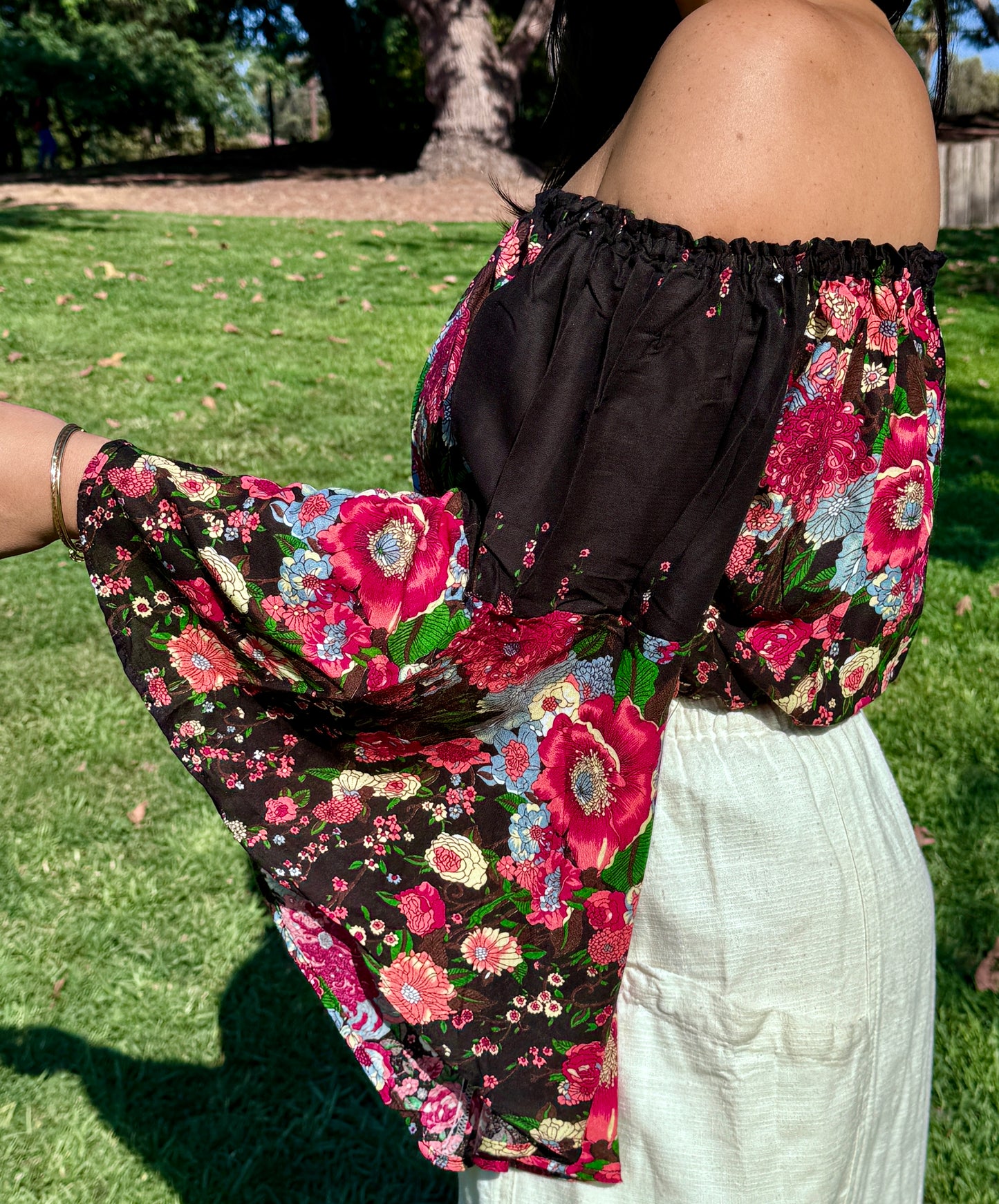 Black Merry Off Shoulder with Flowy Sleeves Crop Top