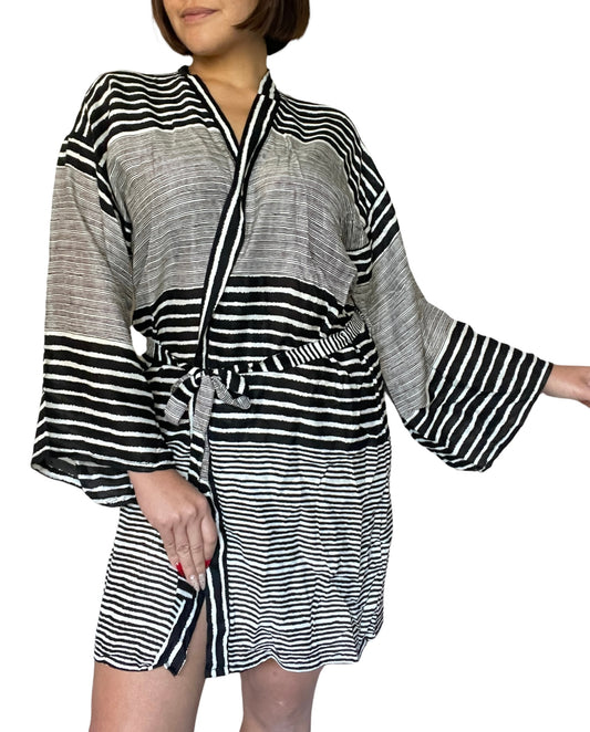 Black and White Stripes Kimono Robes x