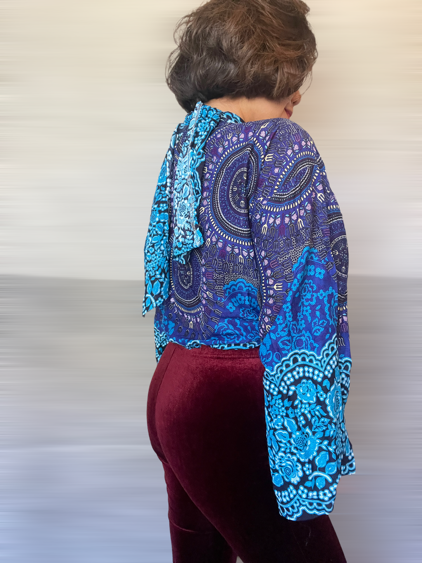 Royal Blue Roses Wrap Tops With Flowy Sleeves